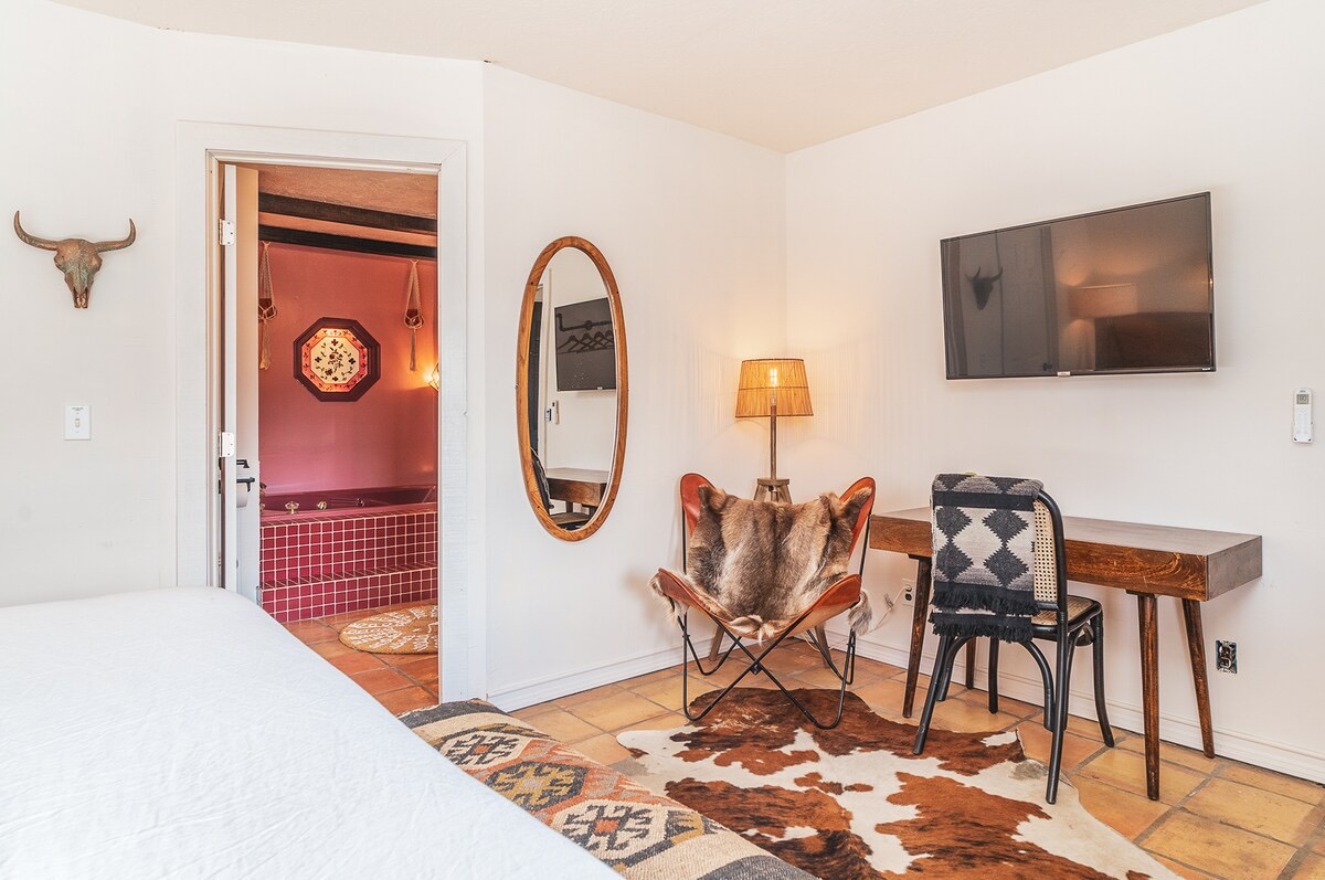 House of Roy bedroom